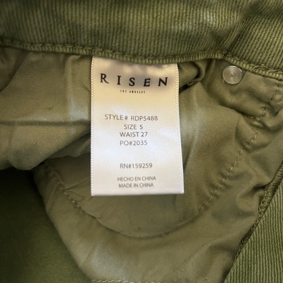 Green RISEN Jeans - Picture 5 of 6